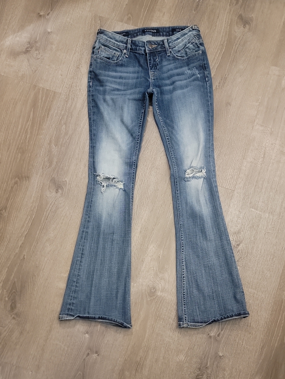 Vigoss Medium  Distressed Flare Jeans  Waist 26 Length 34 Flare:  The Chelsea